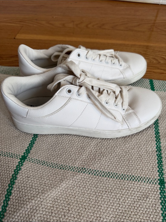 Zara Shoes - Classic White Low-Top Sneakers